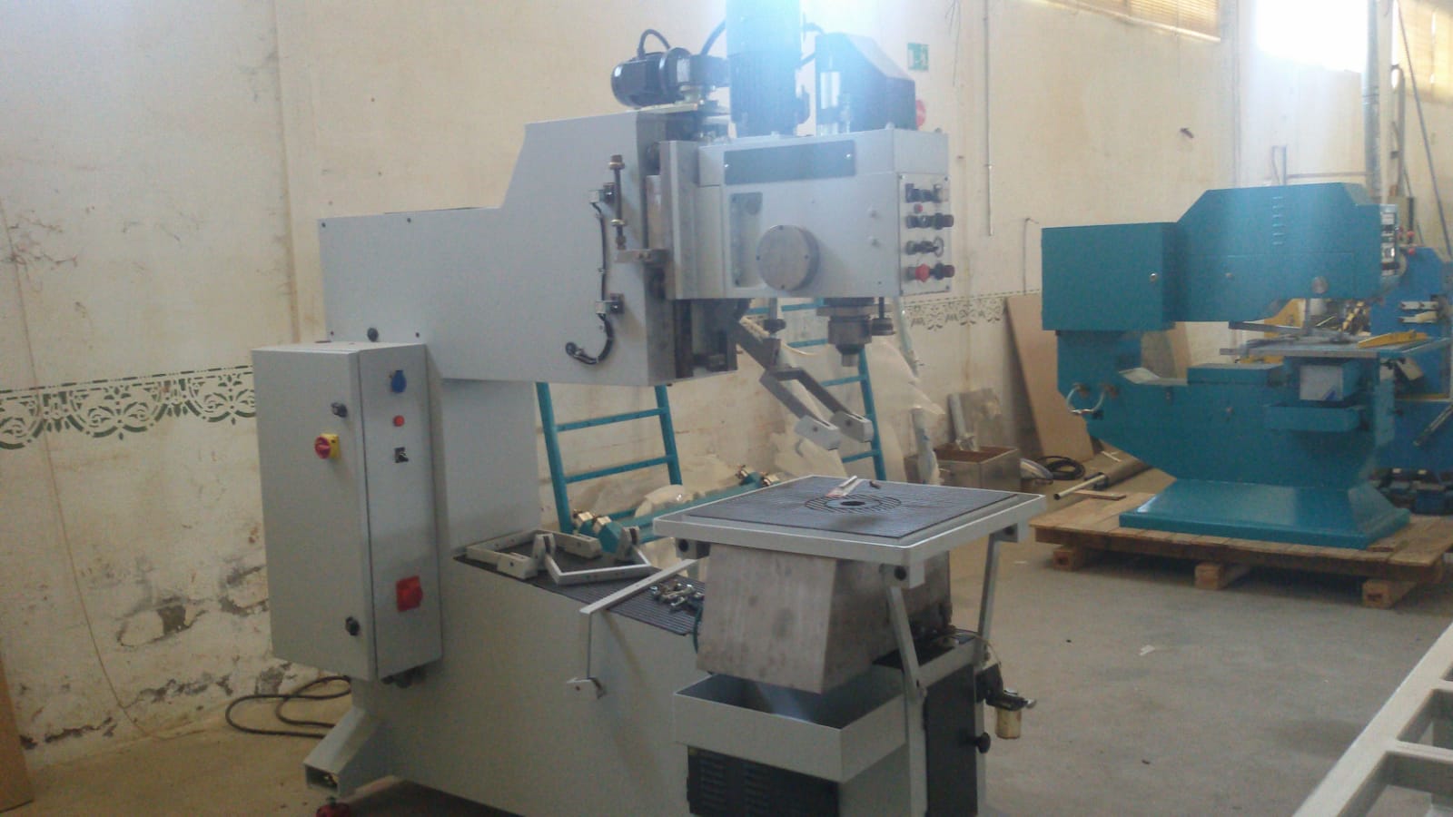 Taladro Horizontal Marca Metral Taladro Horizontal Marca Metral